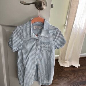 Vineyard Vines Blue and White Striped Button Down Shirt